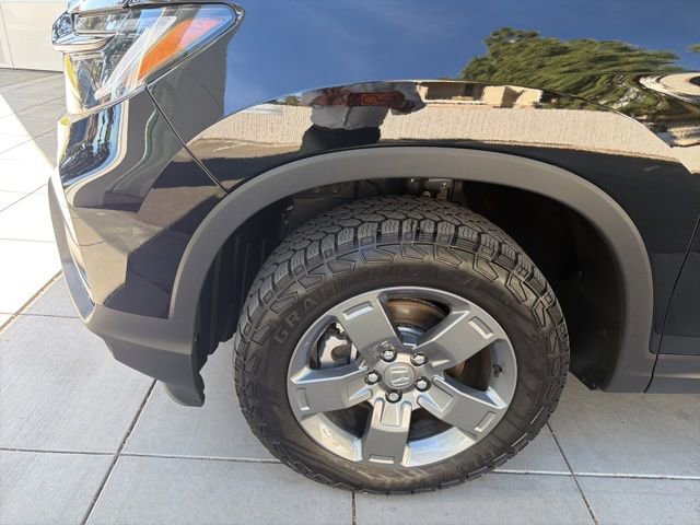 Used 2025 Honda Ridgeline TrailSport image 9