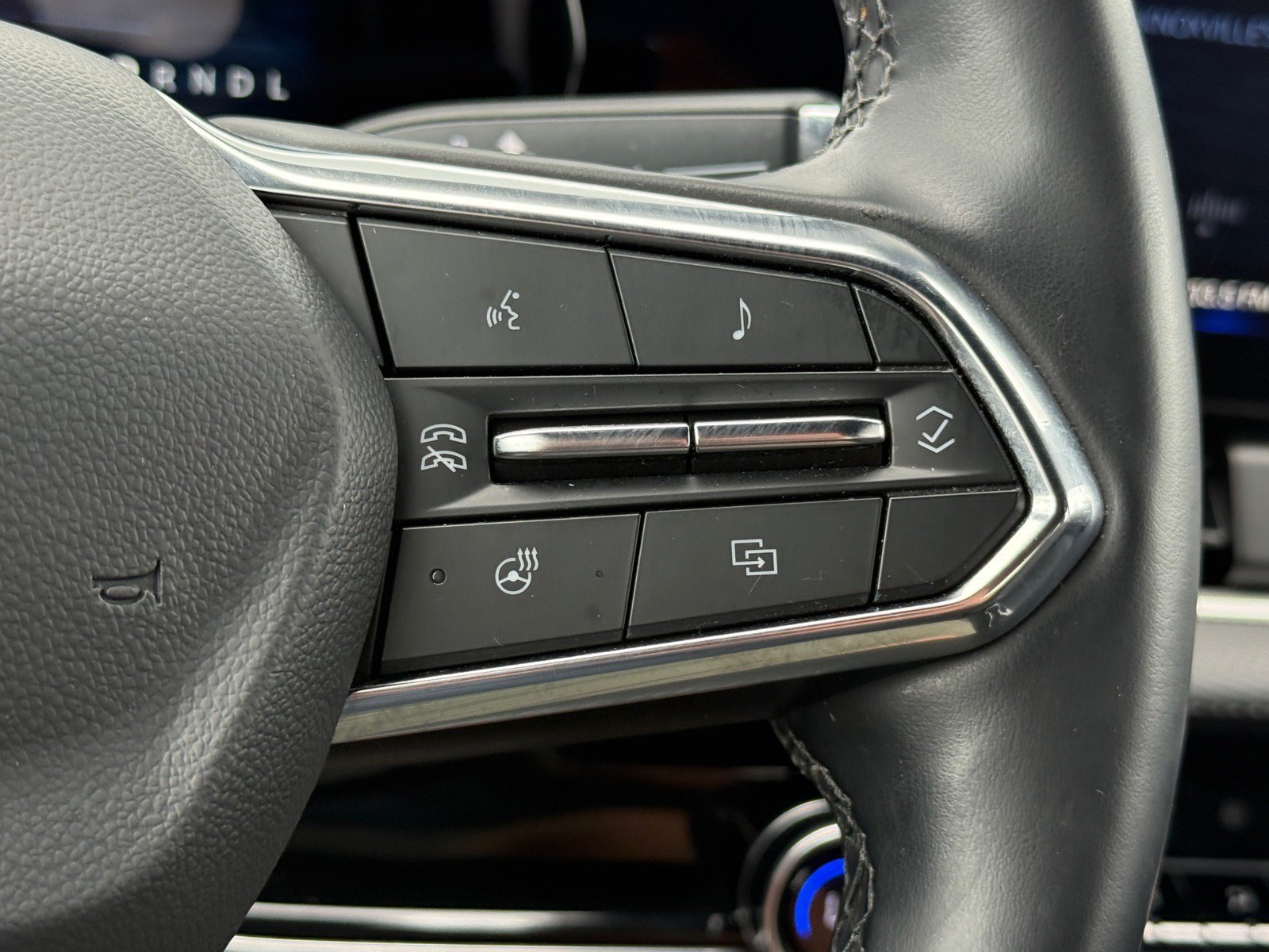 Used 2025 Chevrolet Equinox LT w/ Convenience Package II FWD image 16