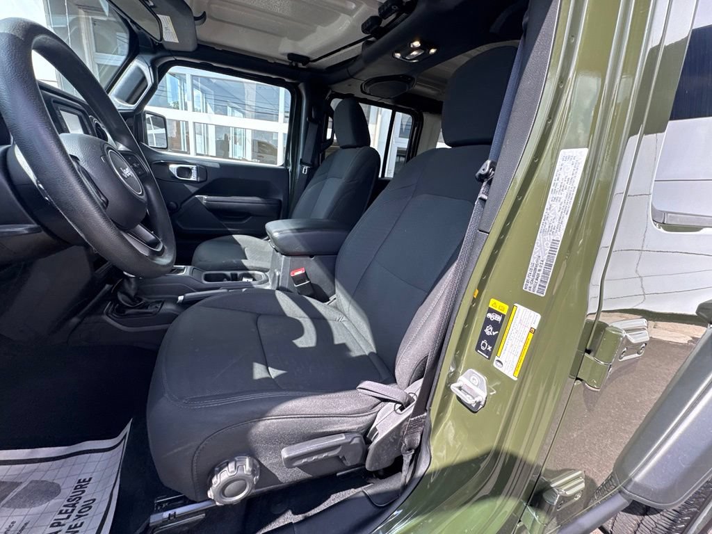 Used 2021 Jeep Wrangler Unlimited Sport AWD/4WD image 15