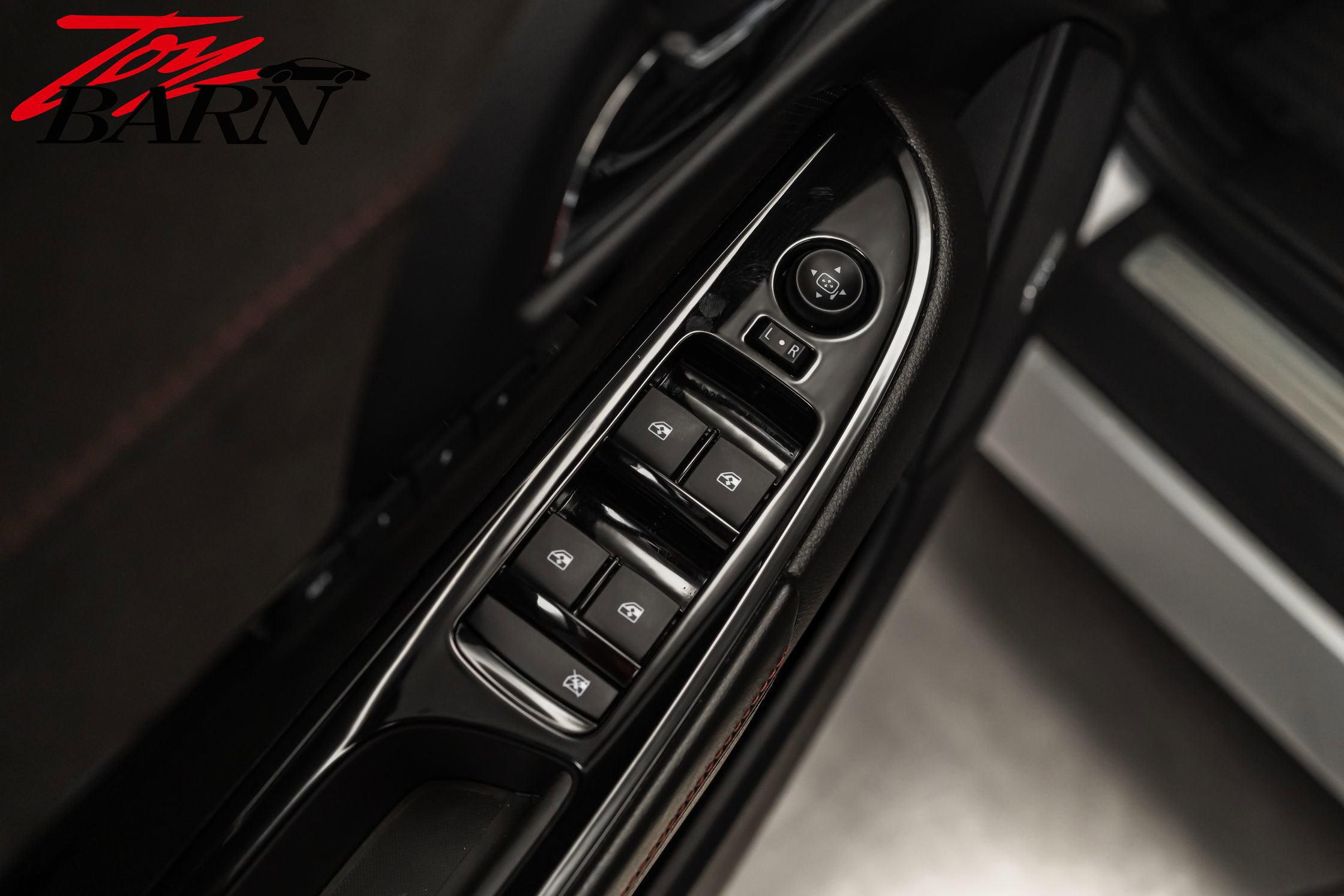 Used 2015 Chevrolet SS image 19