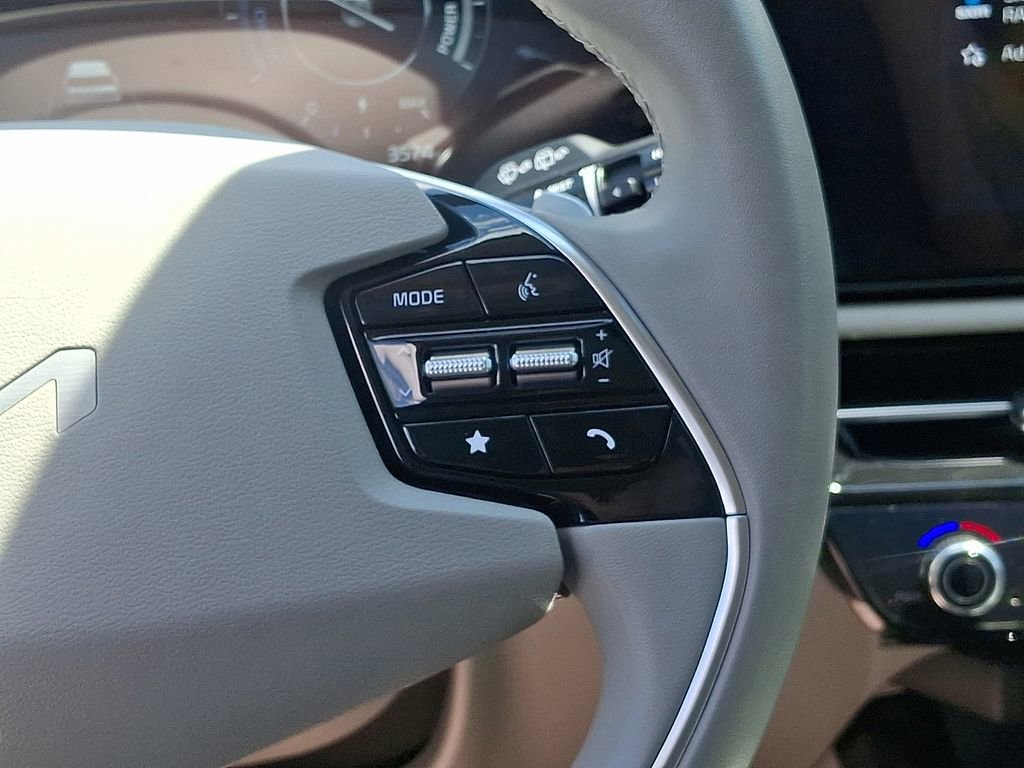 Used 2023 Kia Niro Wind FWD image 22
