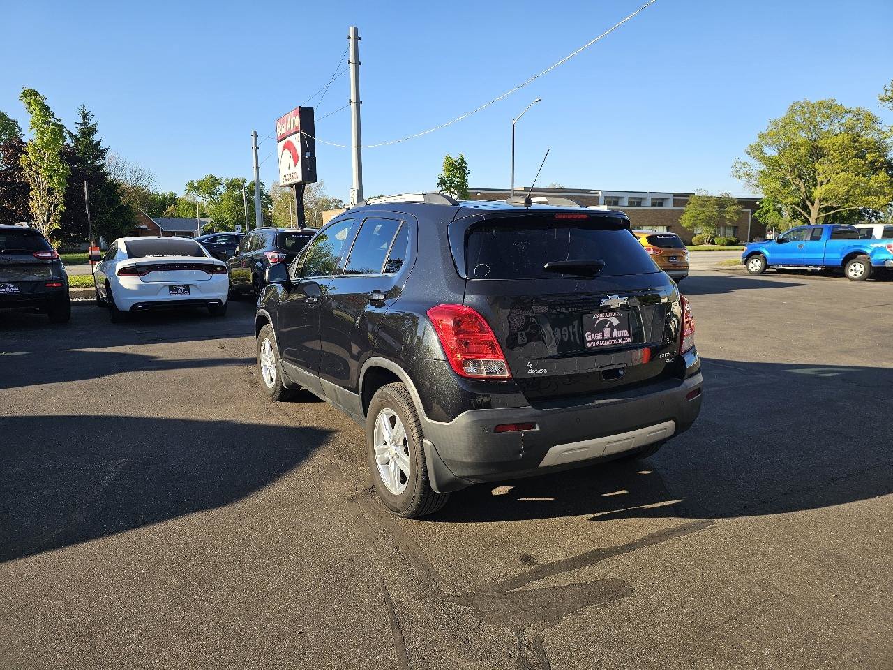Used 2016 Chevrolet Trax LT w/ LT Convenience Package AWD/4WD image 8