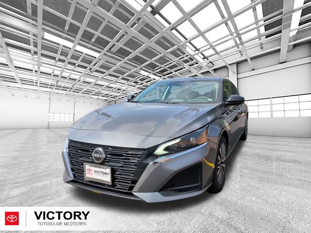 Used 2024 Nissan Altima 2.5 SV FWD image 7