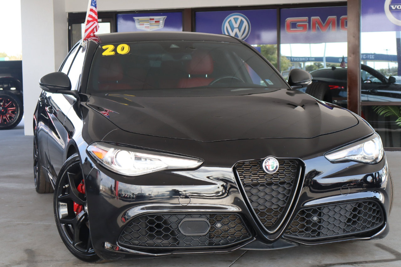 Used 2020 Alfa Romeo Giulia Ti Sport w/ Quick Order Package 22U Sport image 2