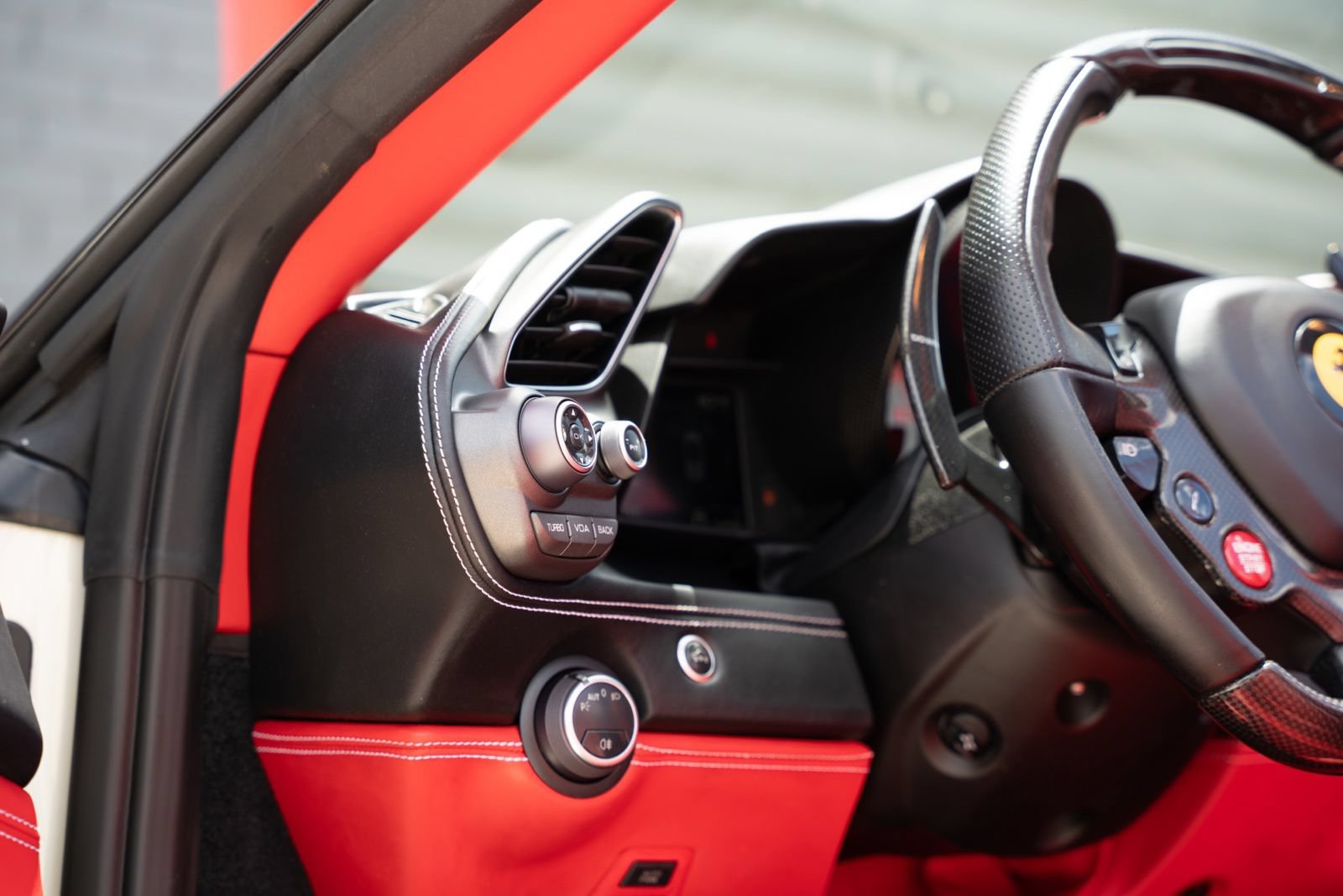 Used 2018 Ferrari 488 Spider RWD image 35