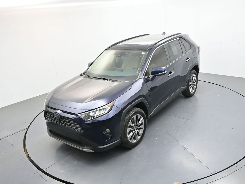 Used 2020 Toyota RAV4 Limited FWD image 23