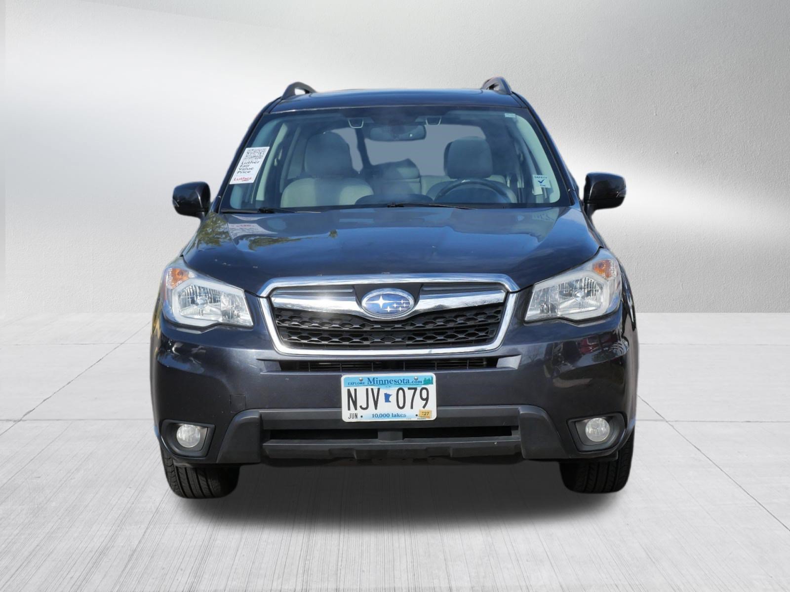 Used 2015 Subaru Forester 2.5i Touring w/ Eyesight & Navigation System AWD/4WD image 2