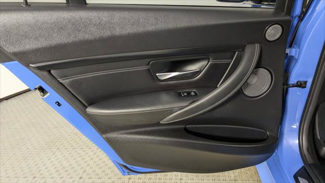 Used 2018 BMW M3 RWD image 14