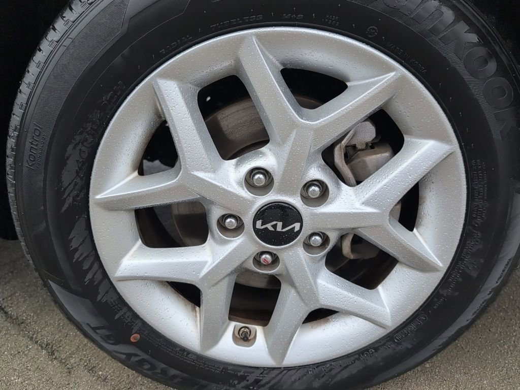 Used 2024 Kia Soul LX w/ Option Group 015 image 11