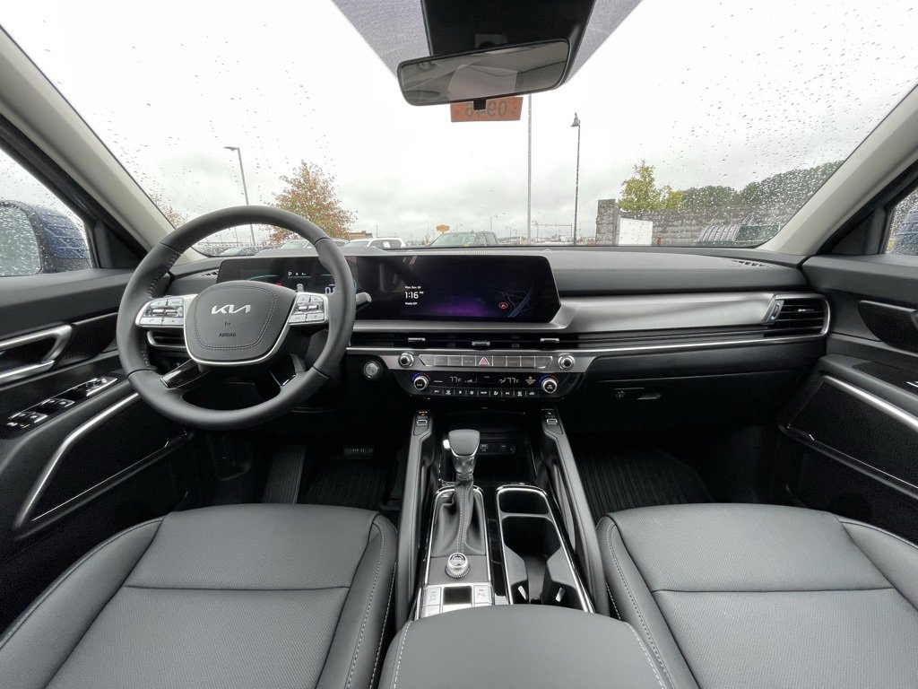 New 2025 Kia Telluride S image 29