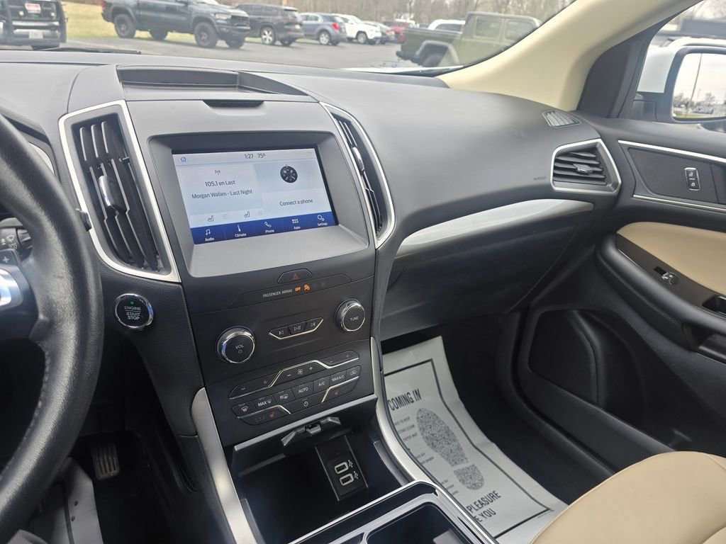 Used 2020 Ford Edge SEL w/ Convenience Package image 15