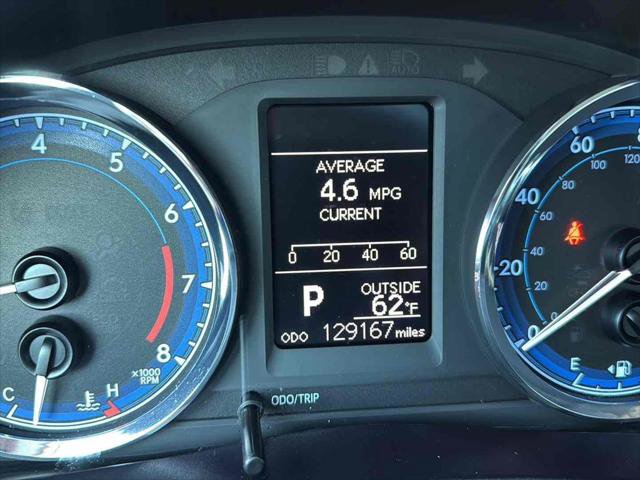 Used 2017 Toyota Corolla LE image 19