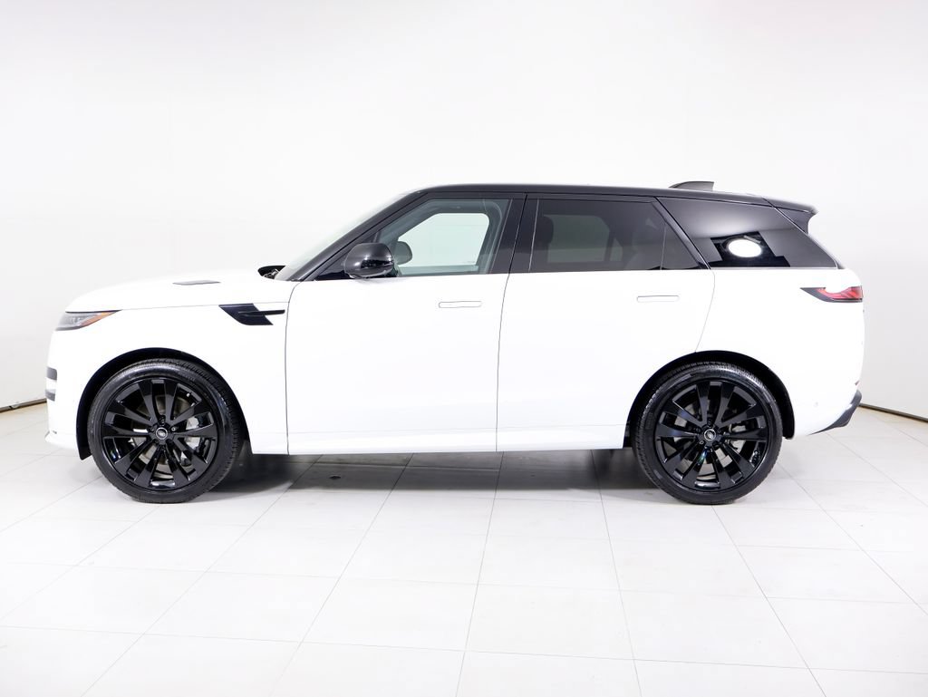 Used 2025 Land Rover Range Rover Sport Dynamic SE AWD/4WD image 2