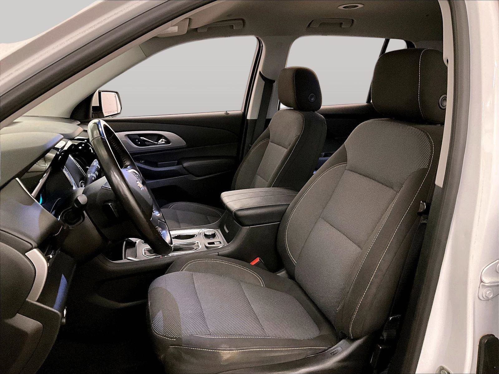 Used 2018 Chevrolet Traverse LT AWD/4WD image 24