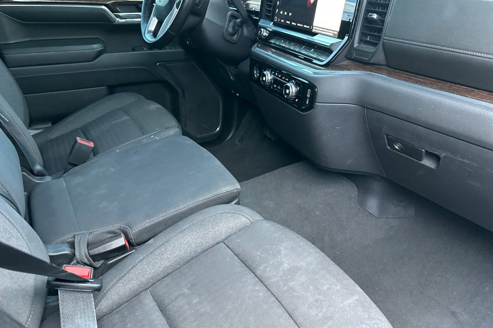 Used 2024 GMC Sierra 1500 Elevation image 18