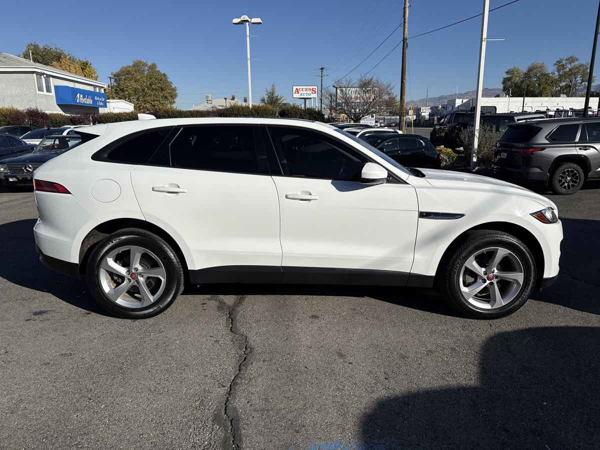 Used 2018 Jaguar F-PACE Premium image 5