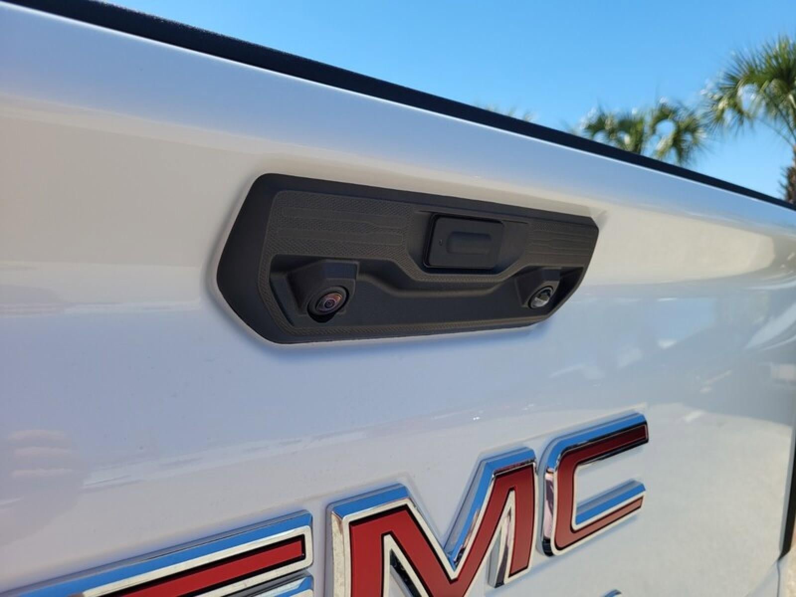 New 2026 GMC Sierra 2500 Pro w/ 1SA Pro Safety Plus Package AWD/4WD image 7