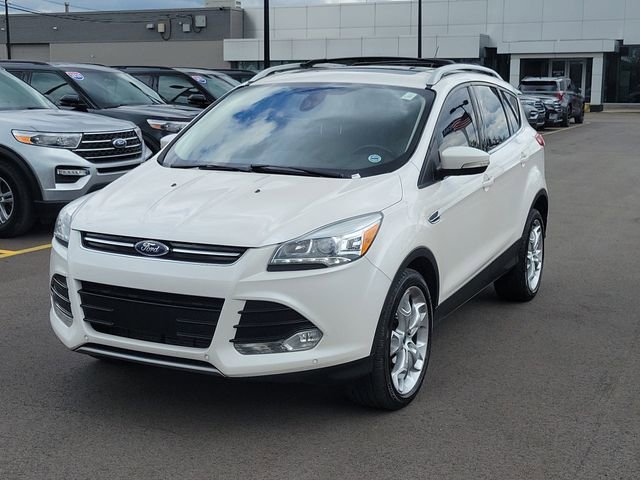 Used 2014 Ford Escape Titanium w/ Equipment Group 401A FWD image 2
