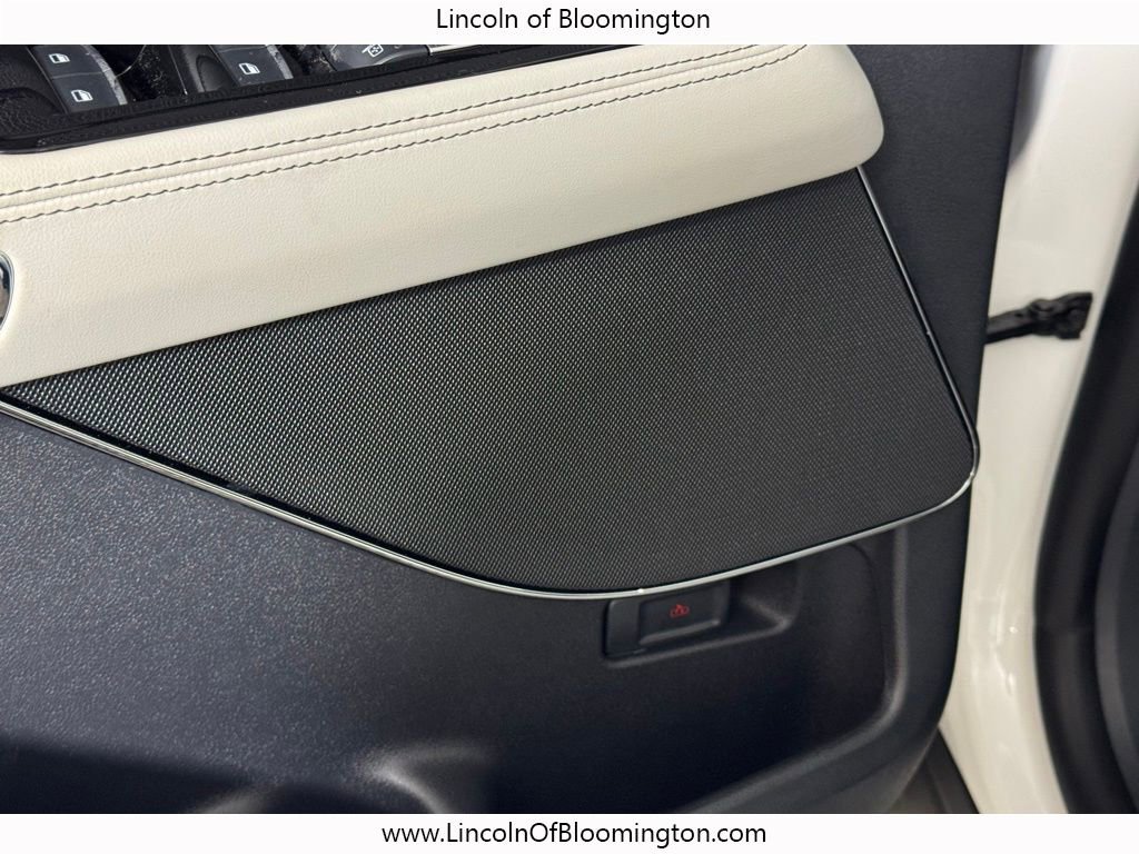 New 2026 Lincoln Aviator AWD image 19