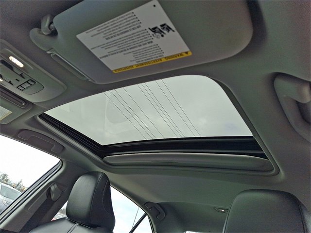 Used 2018 Toyota Camry SE w/ Moonroof Package image 10