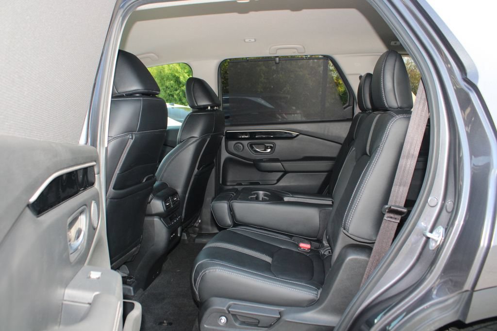 Certified 2025 Honda Pilot EX-L image 15