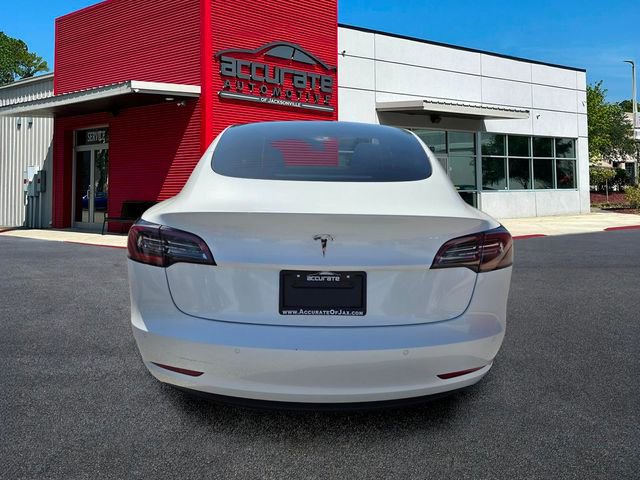 Used 2021 Tesla Model 3 Standard Range Plus image 4