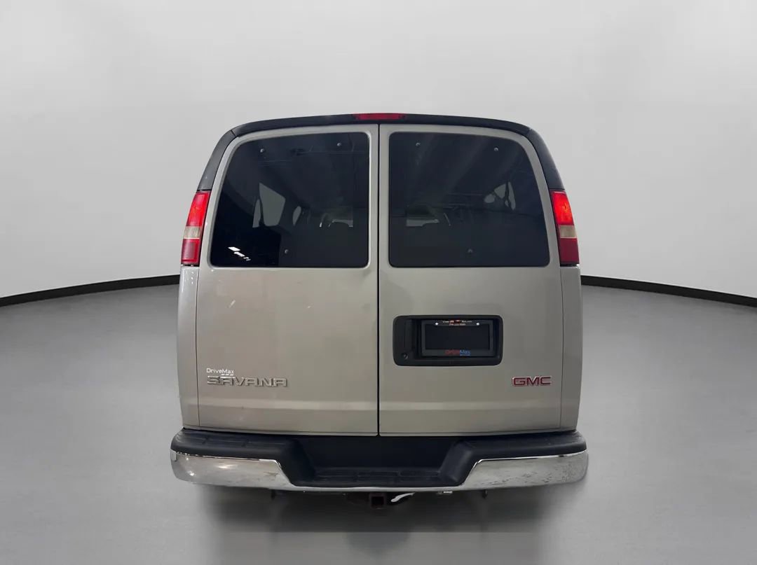 Used 2008 GMC Savana 3500 Extended Passenger w/ LT Preferred Equipment Group image 8