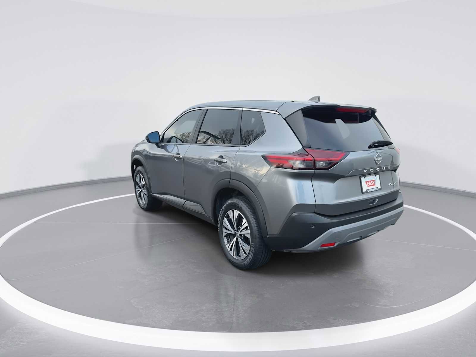 Used 2022 Nissan Rogue SV image 6