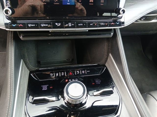 Used 2024 Jeep Wagoneer Series III image 43
