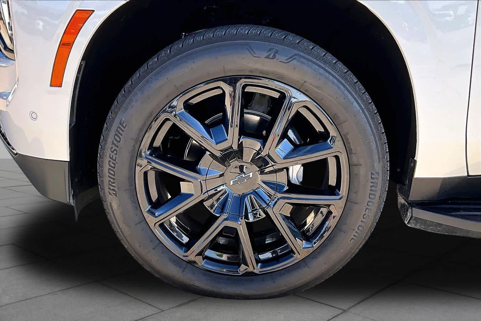 Used 2025 Chevrolet Tahoe RST w/ RST Capability Package AWD/4WD image 11