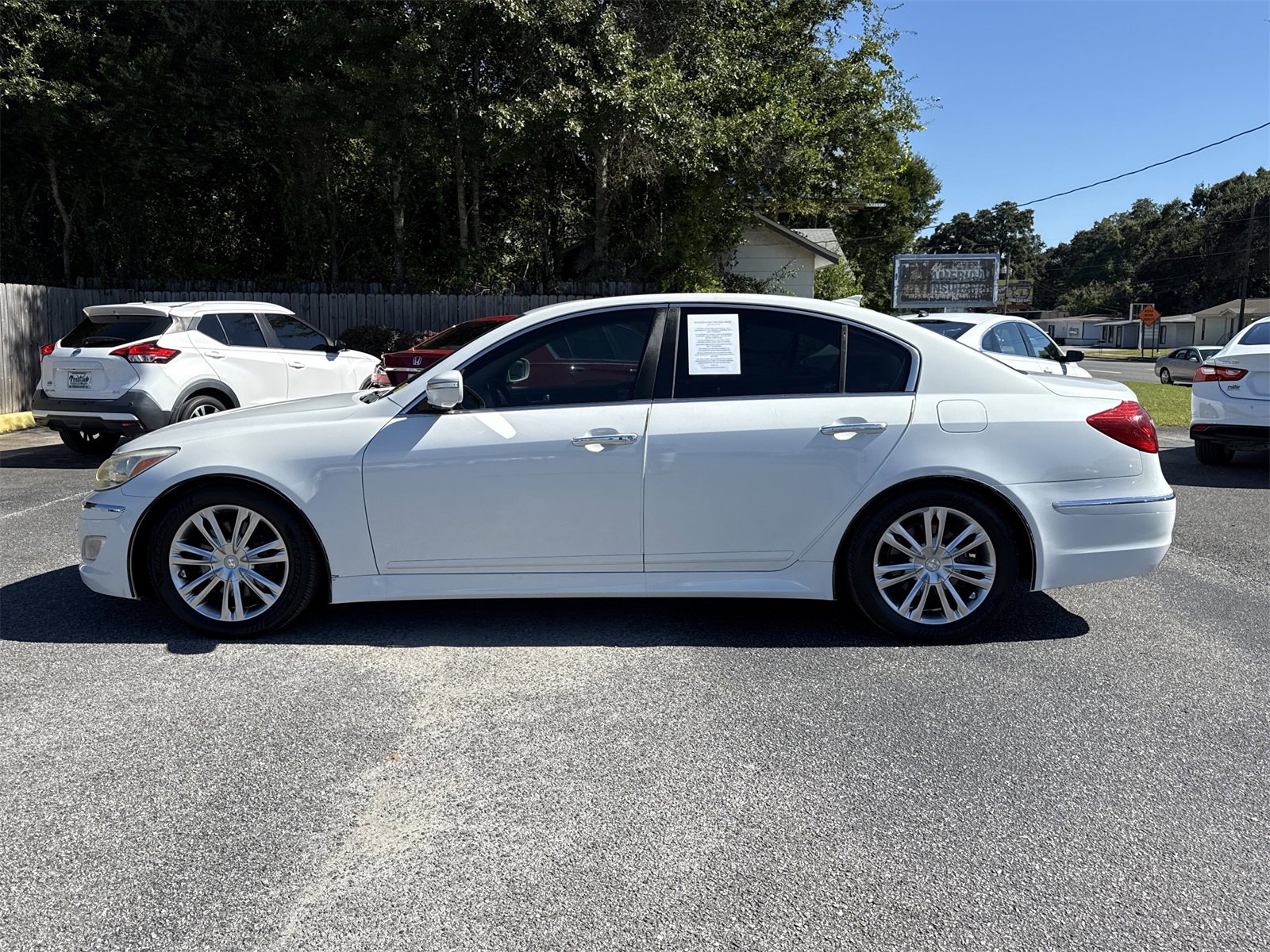 Used 2013 Hyundai Genesis 3.8 w/ Premium Pkg image 3