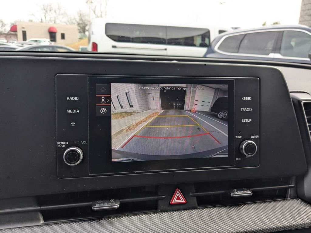 Used 2024 Kia Sportage LX image 16