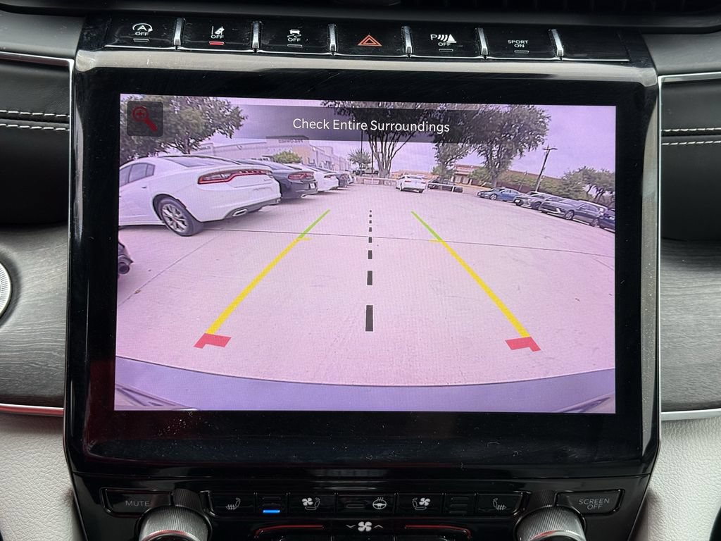 Used 2021 Jeep Grand Cherokee L Overland RWD image 17