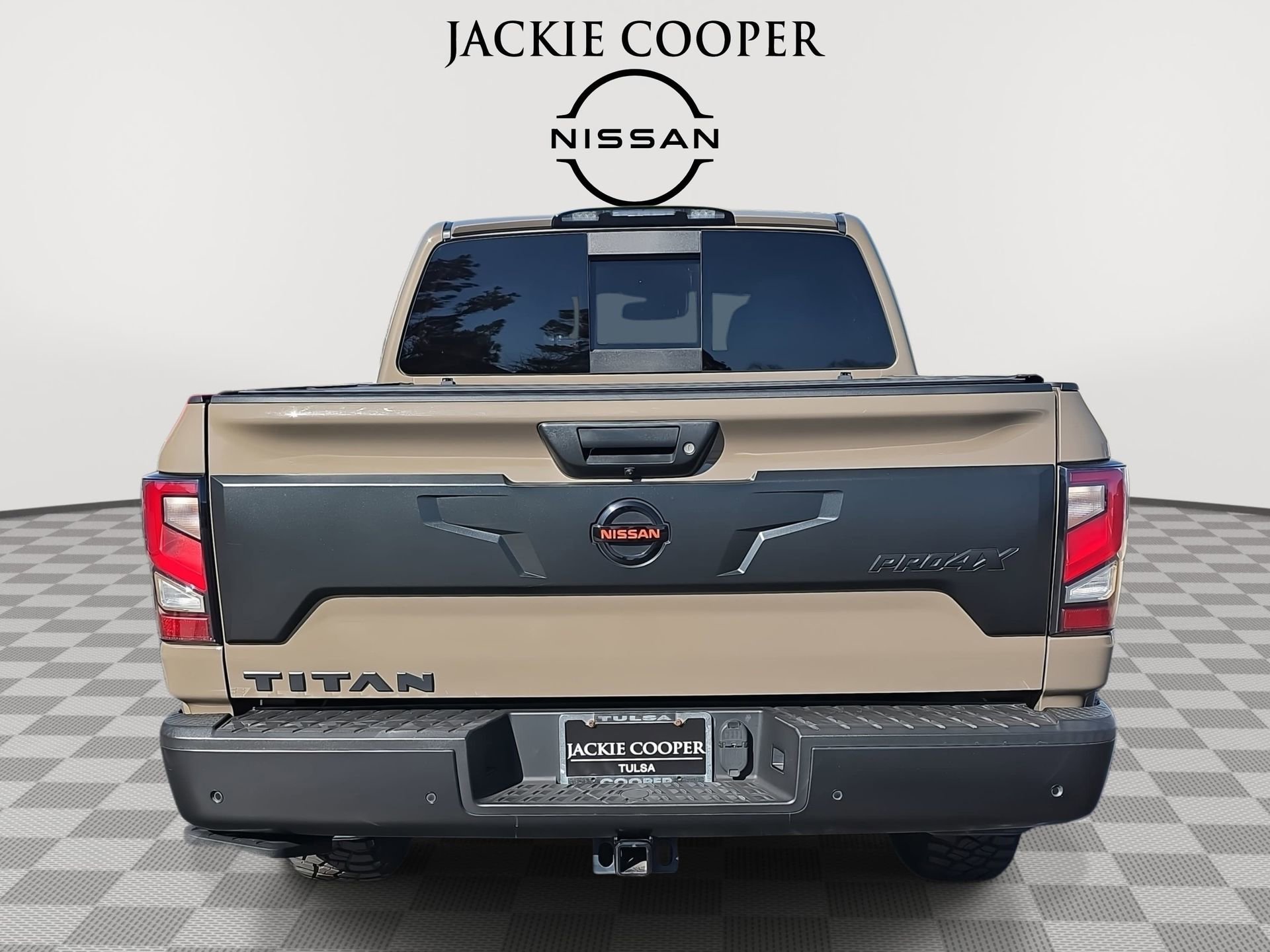 Used 2021 Nissan Titan PRO-4X w/ Pro-4x Utility Package image 6