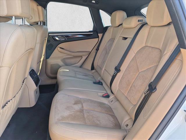 Used 2018 Porsche Macan AWD/4WD image 26