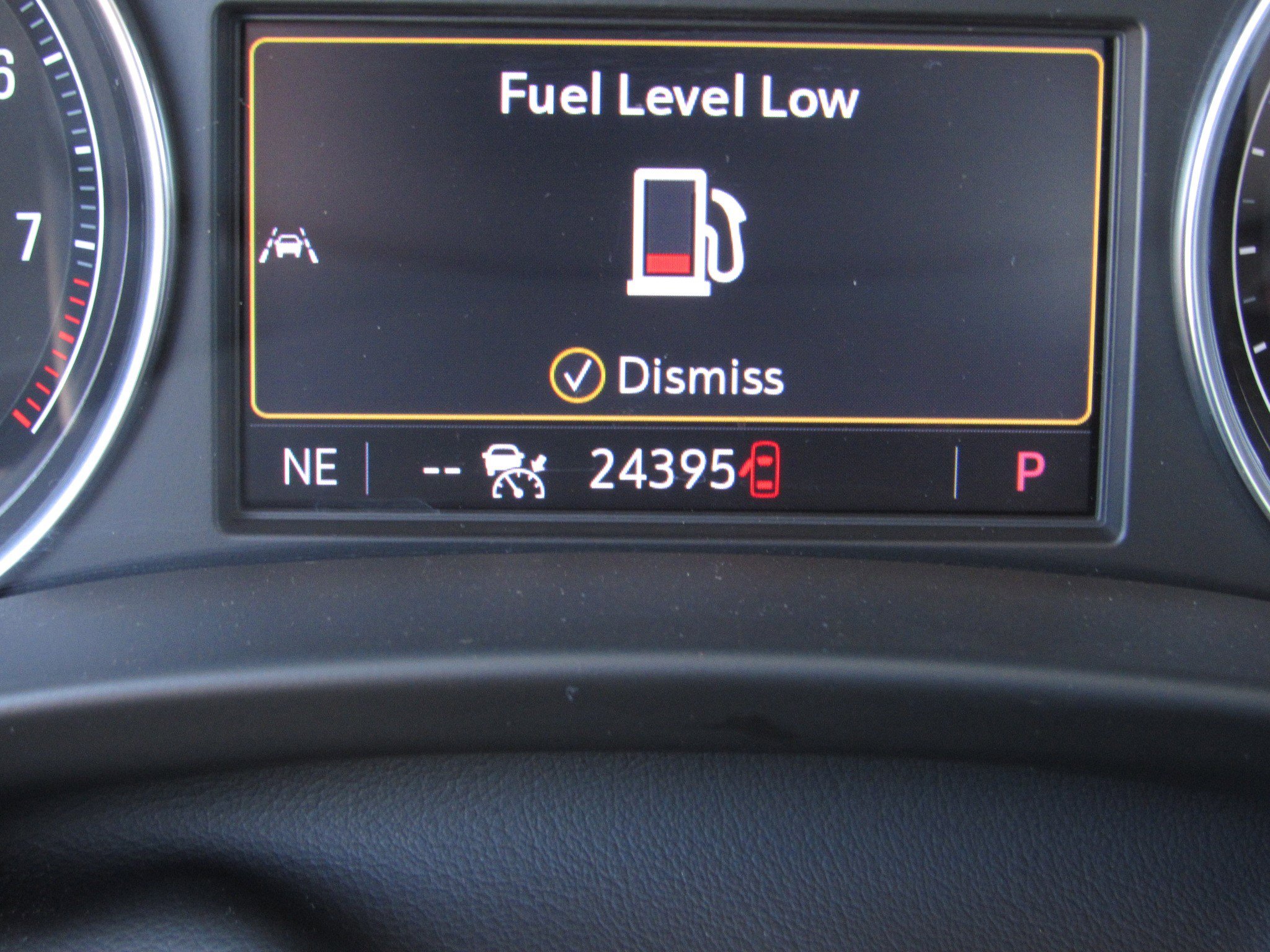 Used 2023 Buick Enclave Essence w/ Sound and Sites Package image 28