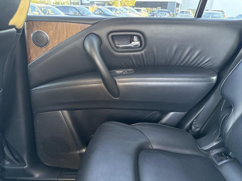 Used 2023 Nissan Armada SL w/ Captain's Chairs Package image 19