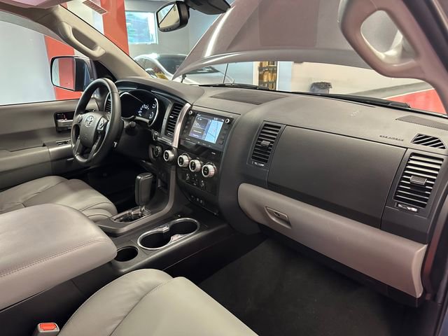 Certified 2021 Toyota Sequoia Limited w/ Safety & Convenience Package AWD/4WD image 18