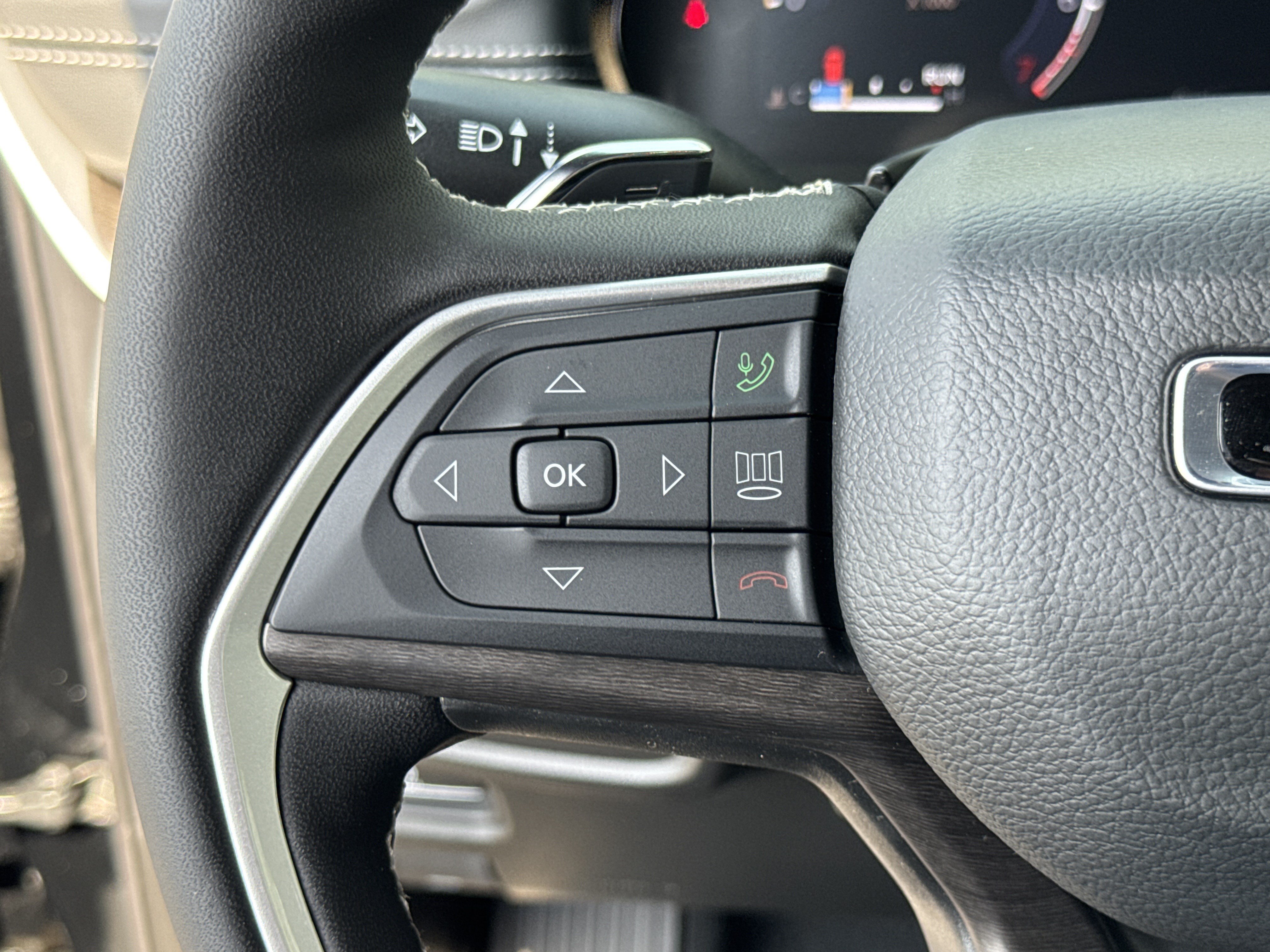 New 2026 Jeep Grand Cherokee Limited w/ Luxury Tech Group II image 31