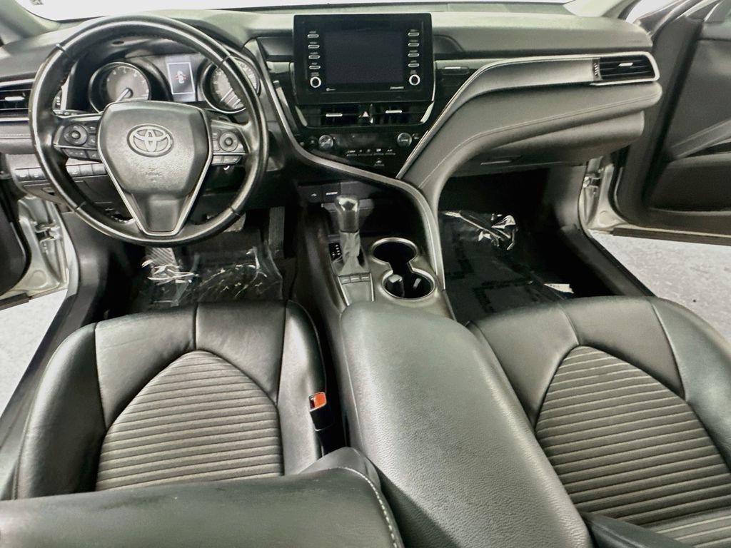 Used 2023 Toyota Camry SE FWD image 18