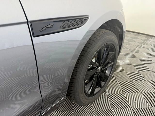 Certified 2025 Jaguar F-PACE R-Dynamic S image 38