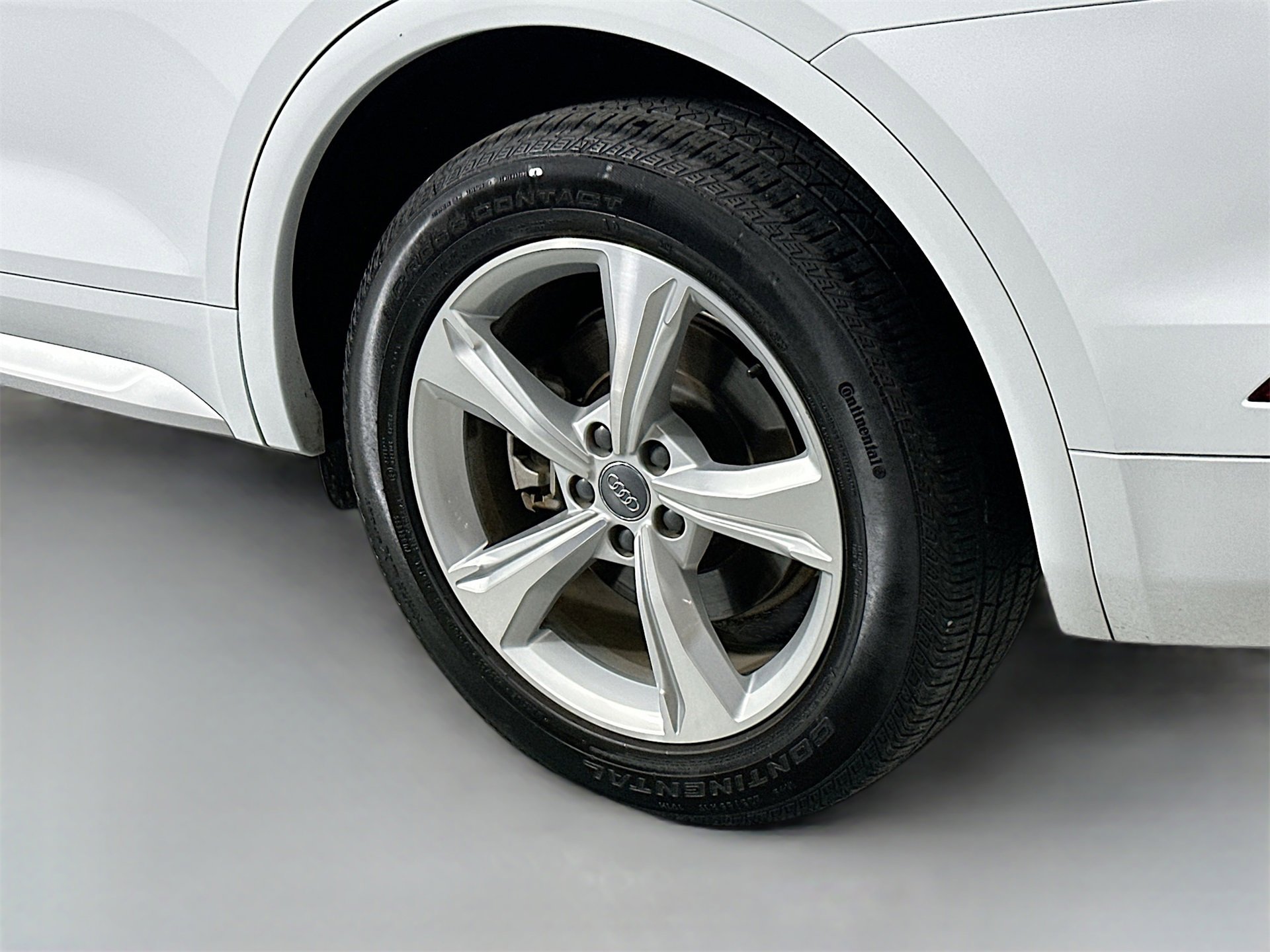 Used 2020 Audi Q5 2.0T Premium Plus w/ Premium Plus Package image 8