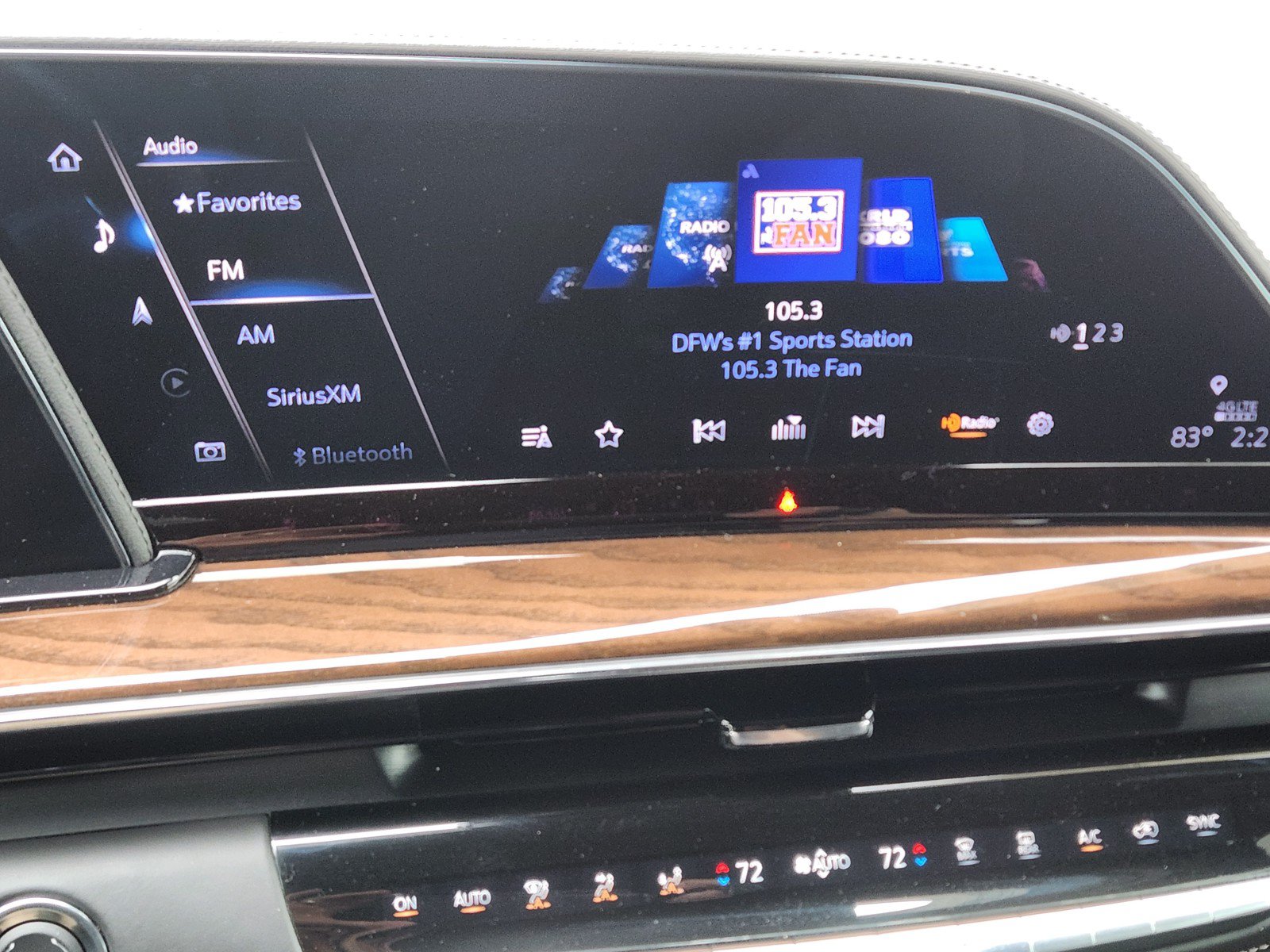 Certified 2024 Cadillac Escalade Sport Platinum AWD/4WD image 7