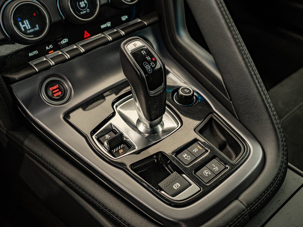 Used 2020 Jaguar F-TYPE Coupe image 35
