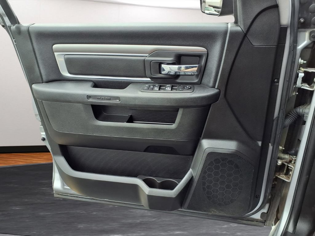 Used 2021 RAM 1500 Warlock AWD/4WD image 16