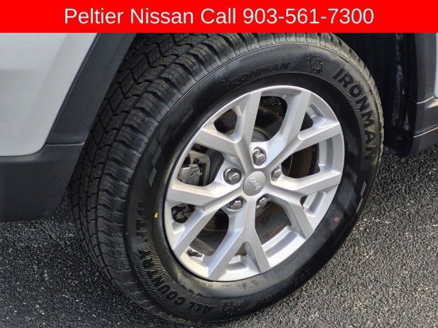 Used 2023 Jeep Grand Cherokee Limited RWD image 7