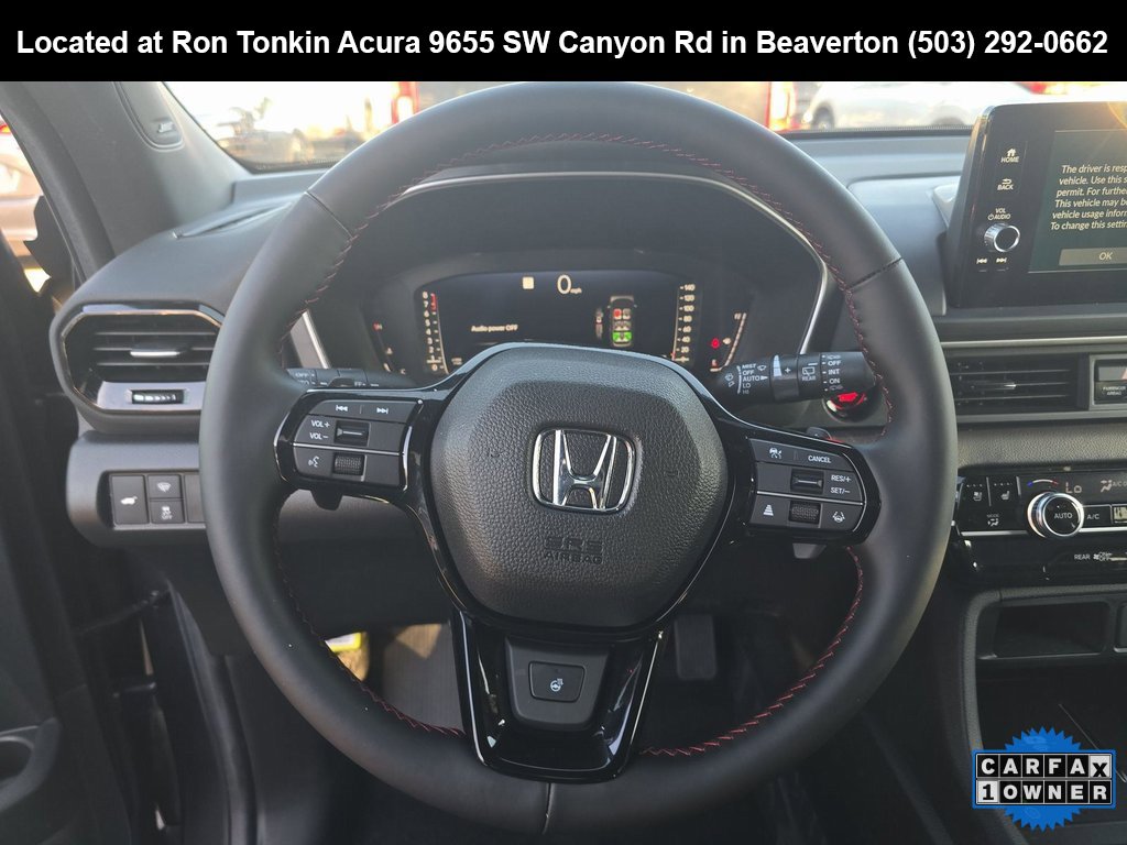 Used 2025 Honda Pilot Black Edition image 9