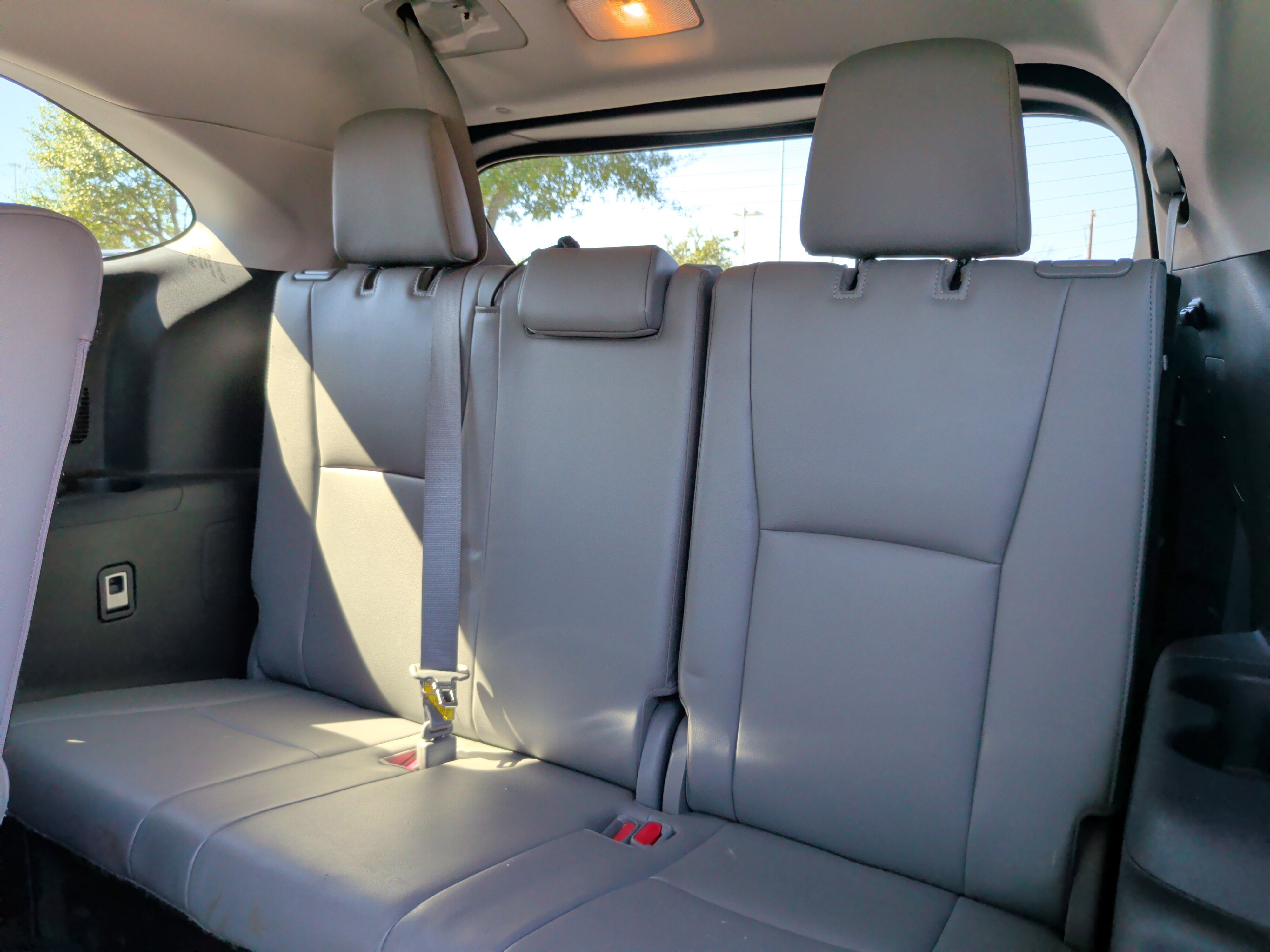 Used 2021 Toyota Highlander Platinum image 37