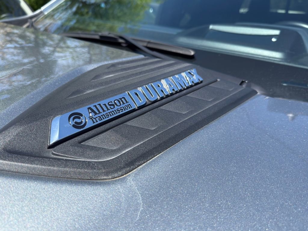 Used 2024 Chevrolet Silverado 3500 High Country w/ Technology Package image 4