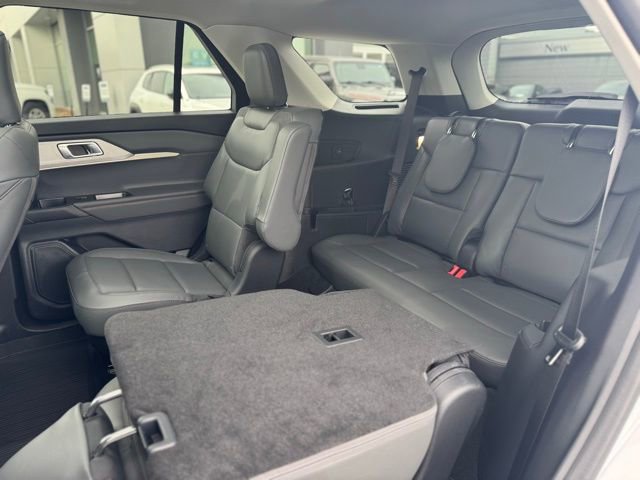 Used 2026 Ford Explorer Active w/ Active Comfort Package image 21